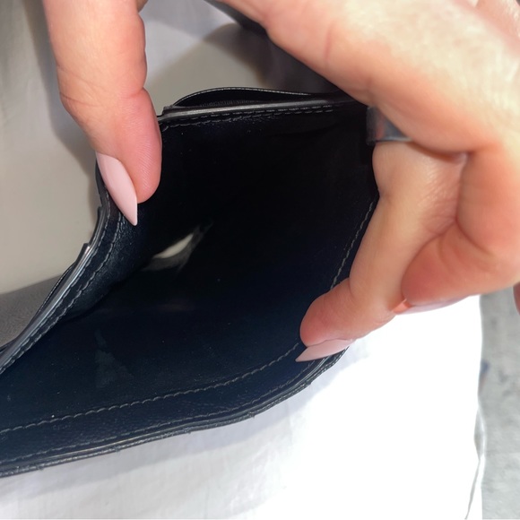 YSL SAINT LAURENT CASSANDRE MATELASSÉ COMPACT TRI FOLD WALLET QUILTED LAMBSKIN - Picture 7 of 16